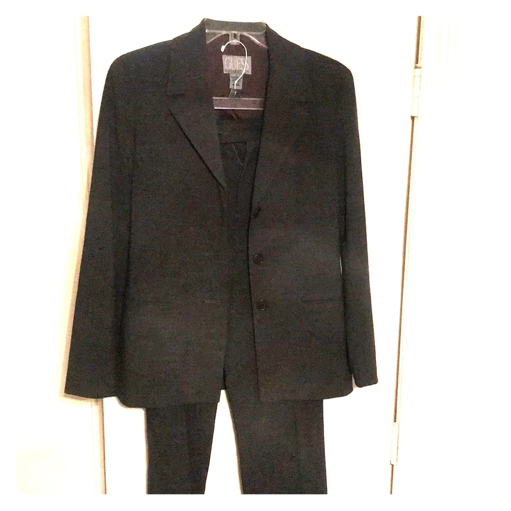 Guess pant suit